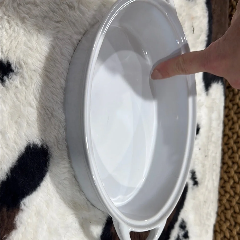White Casserole Dish with Red Handle - Picture 3 of 6